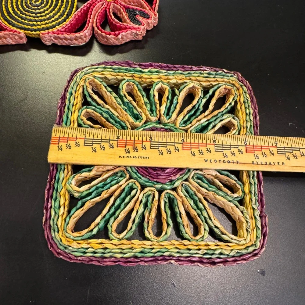 Vintage Straw Trivet Set Home Decor 3pc Multicolor Boho Hand Woven Floral Square